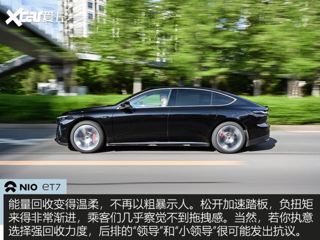 蔚来轿车et7图片新款？蔚来ET7测试车