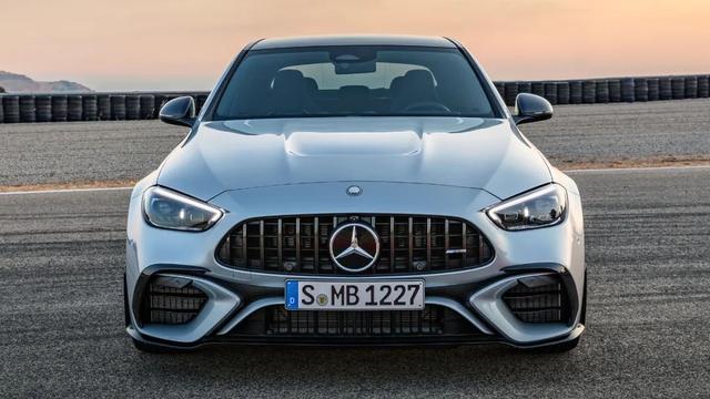 c63amg奔驰报价多少钱？新一代AMG C63将发布